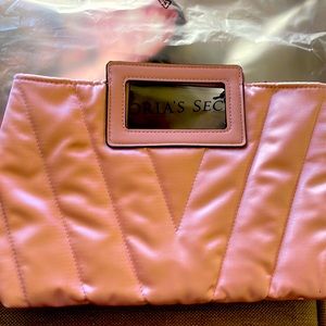 VS Pretty pink bag NWT never used.